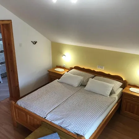 Turisticna Kmetija Cercek Farm stay Solcava