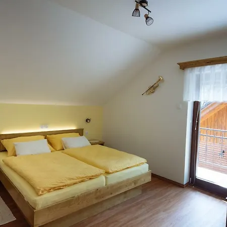Alojamento de Turismo Rural Turisticna Kmetija Cercek Solčava